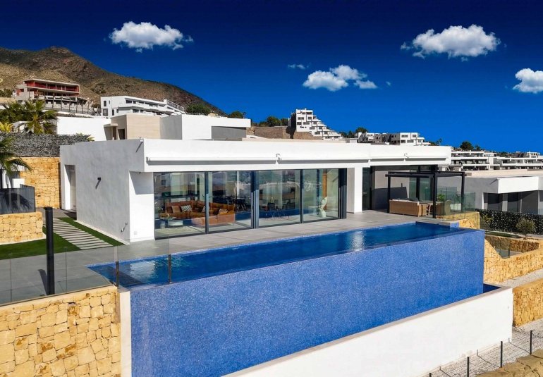 Resale - Villa -
Finestrat