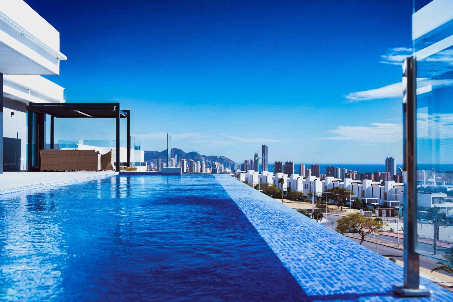 Resale - Villa -
Finestrat