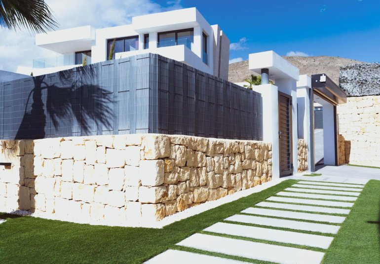 Resale - Villa -
Finestrat