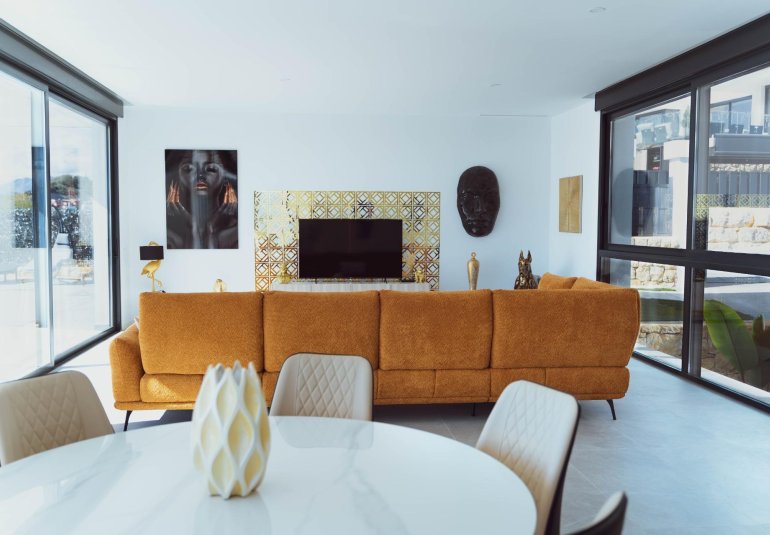 Resale - Villa -
Finestrat