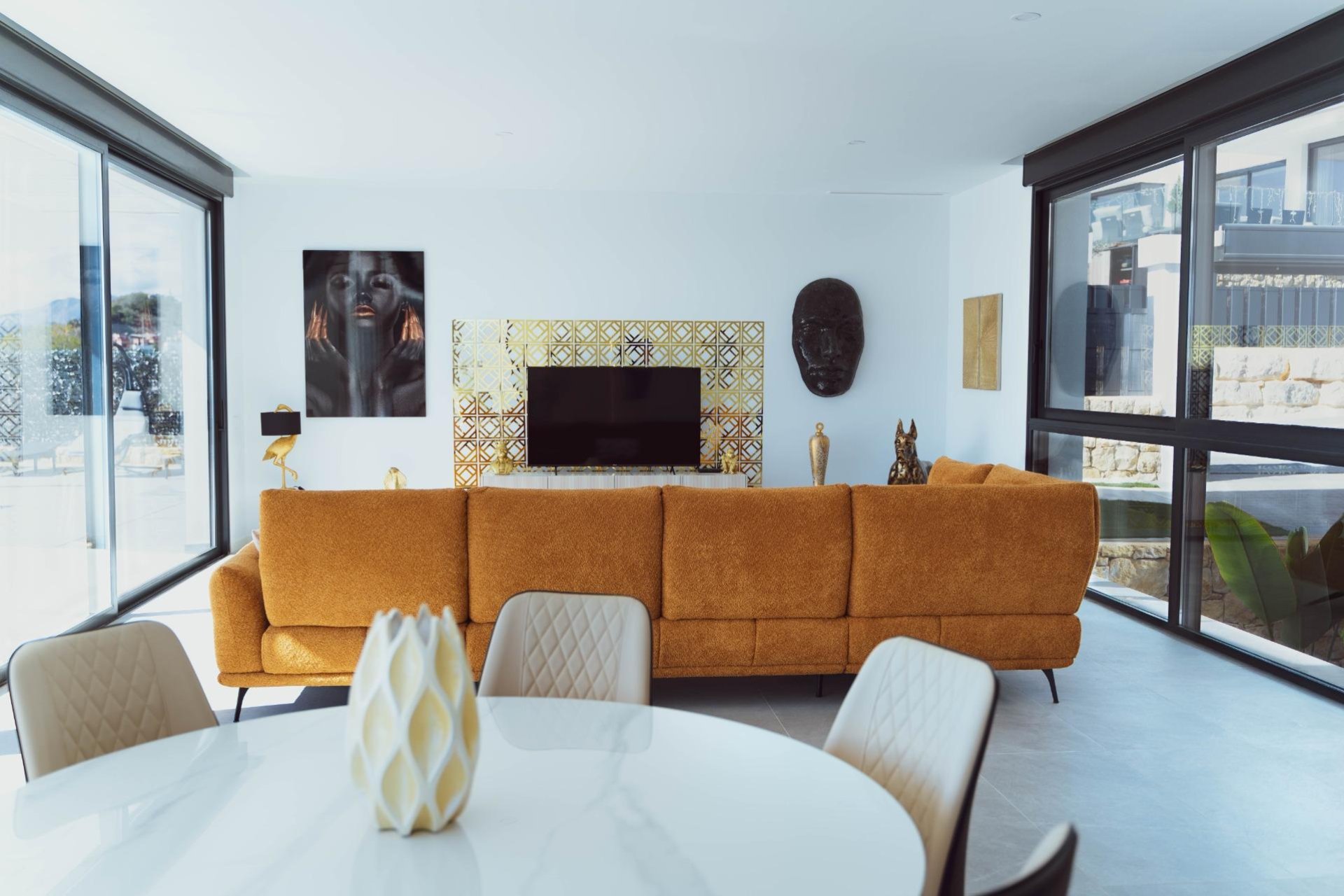 Resale - Villa -
Finestrat