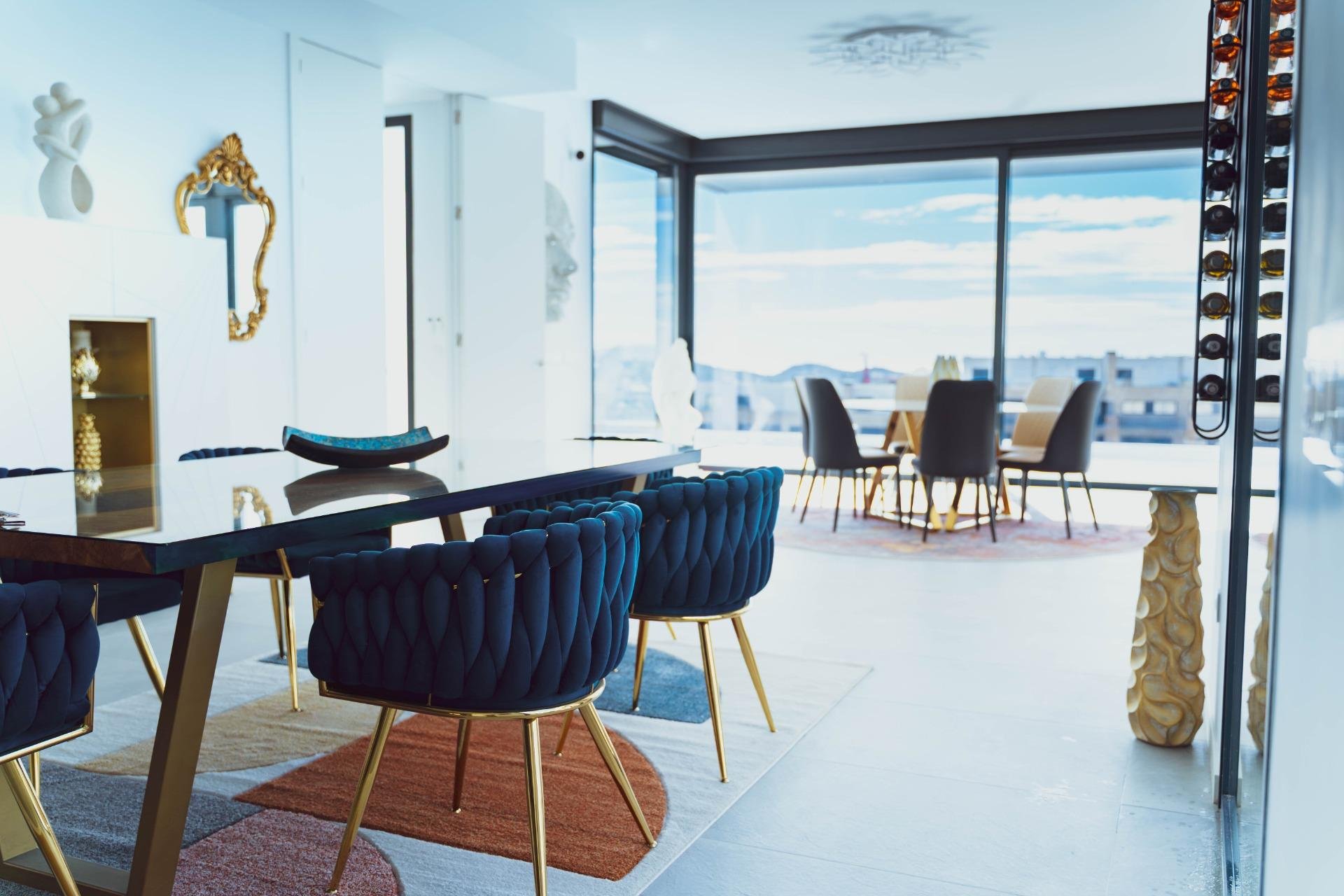 Resale - Villa -
Finestrat