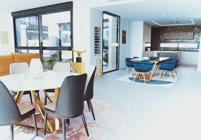 Resale - Villa -
Finestrat