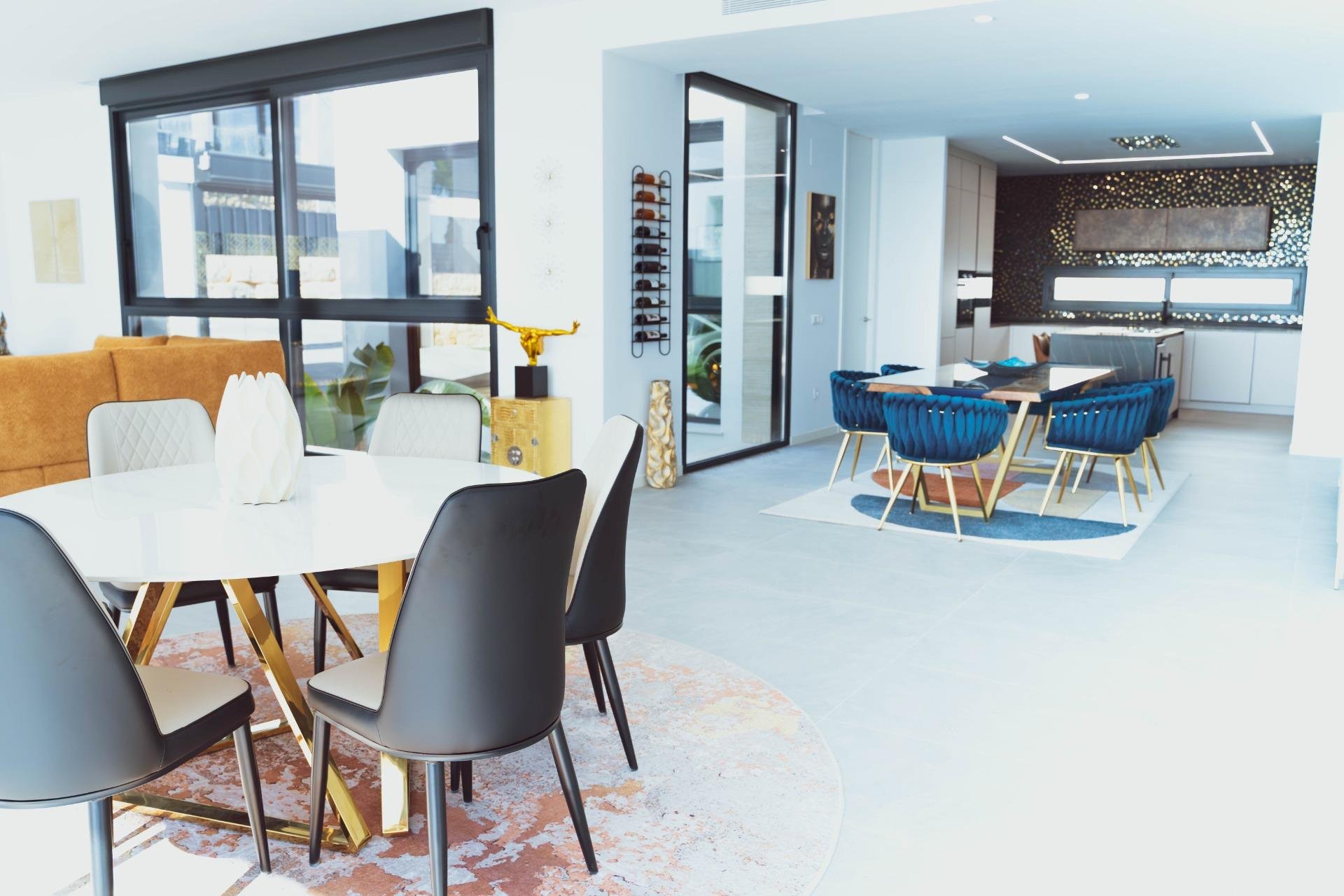 Resale - Villa -
Finestrat