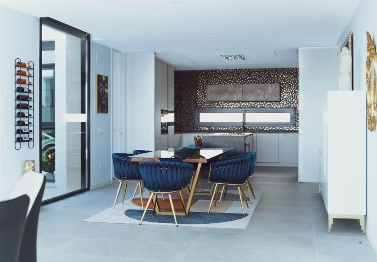 Resale - Villa -
Finestrat