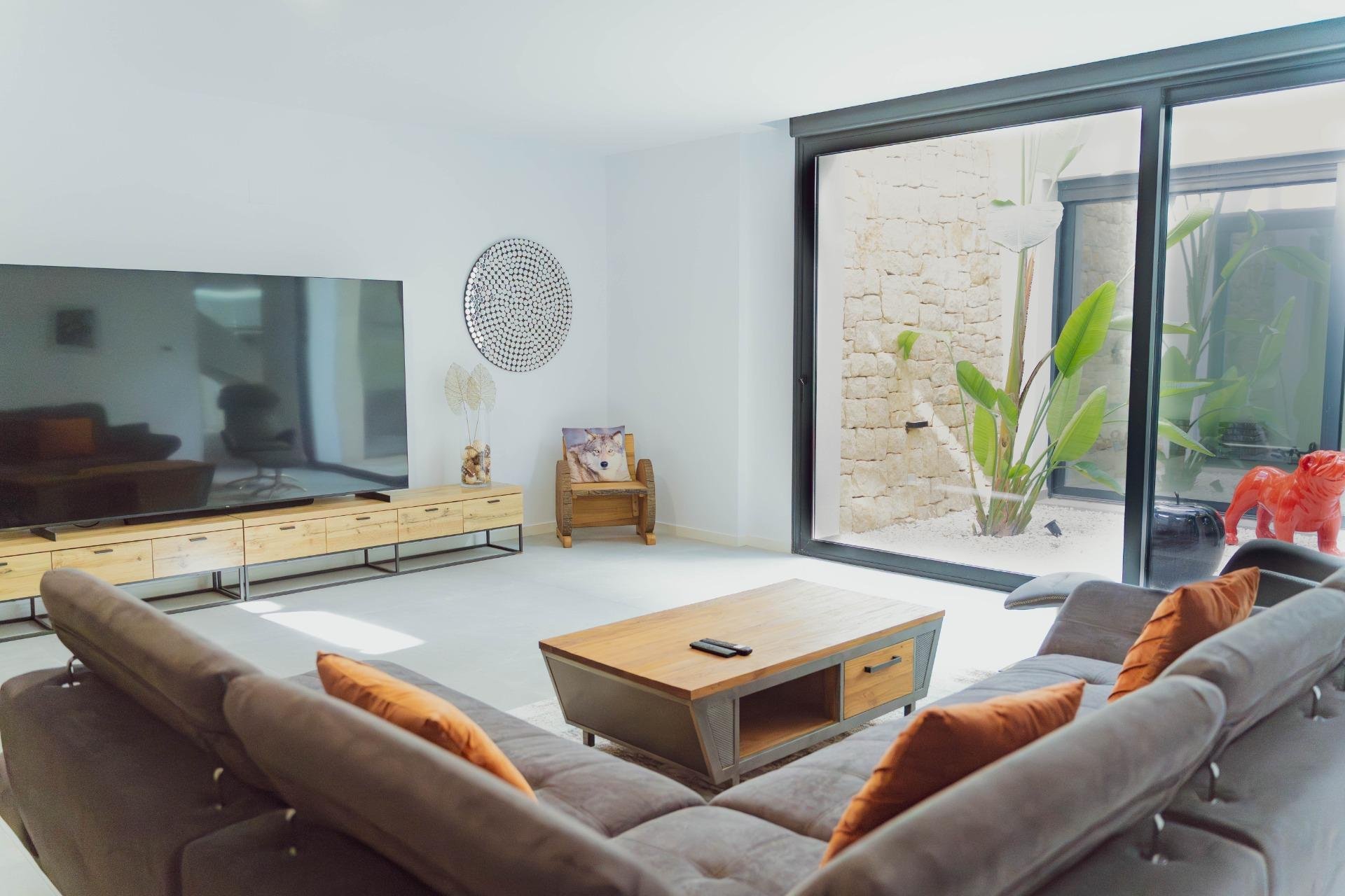 Resale - Villa -
Finestrat