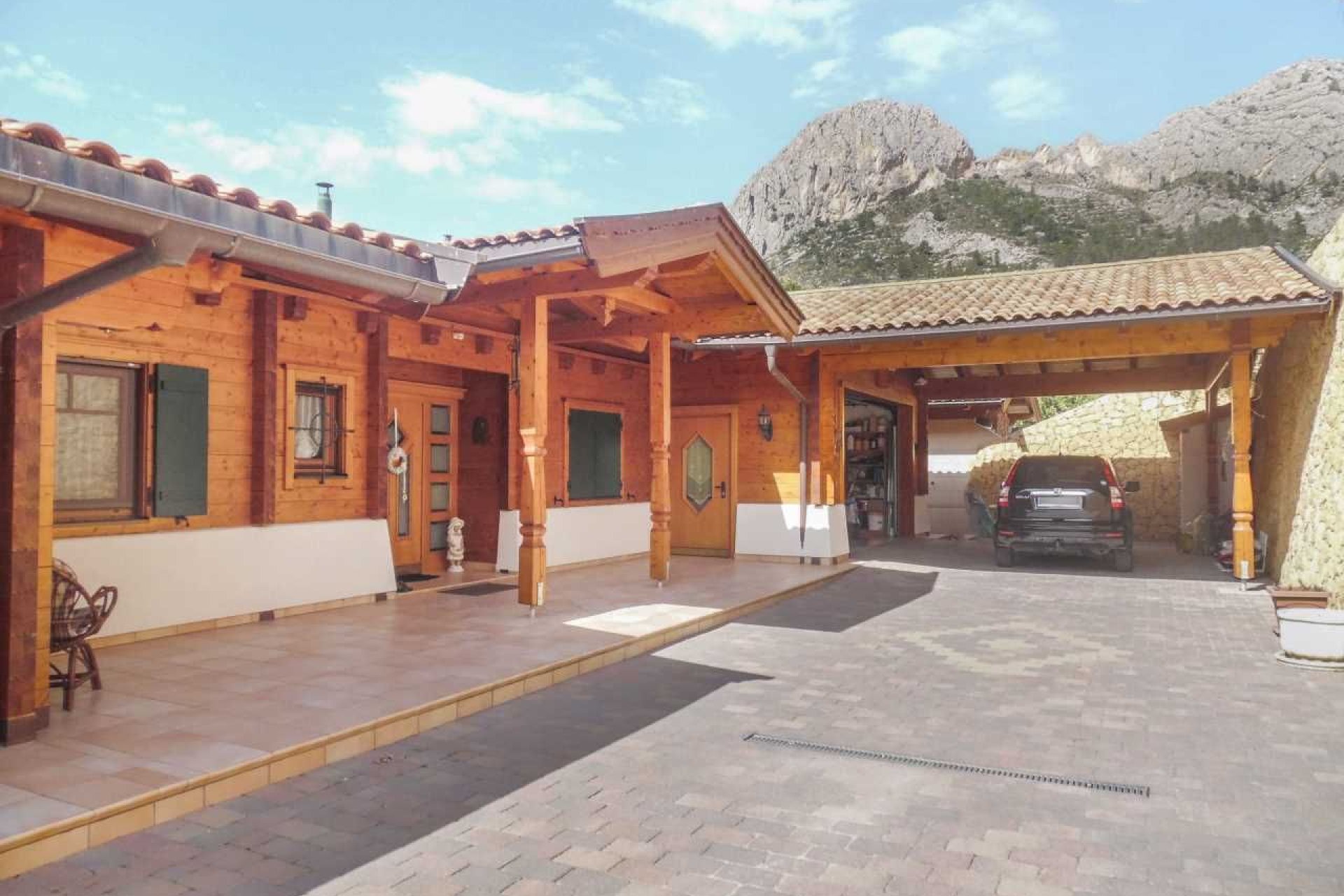 Resale - Villa -
Finestrat