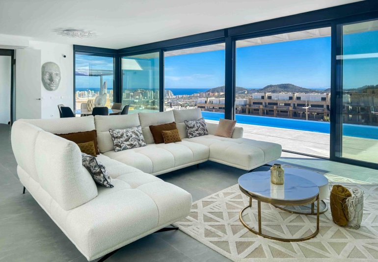 Resale - Villa -
Finestrat