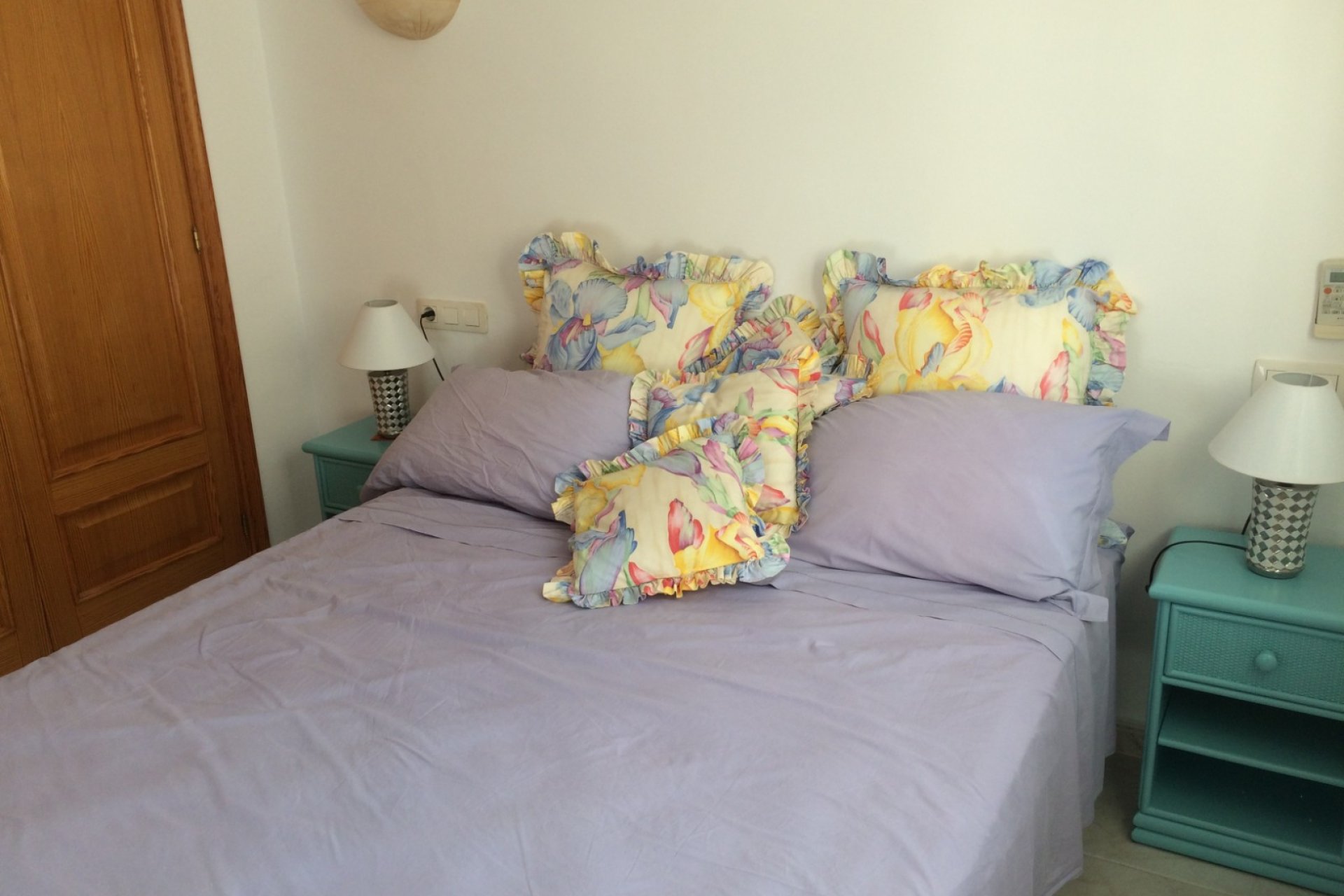 Resale - Villa -
Jávea - Cansalades