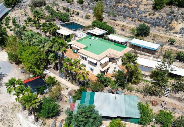 Resale - Villa -
La Nucía - La nucia