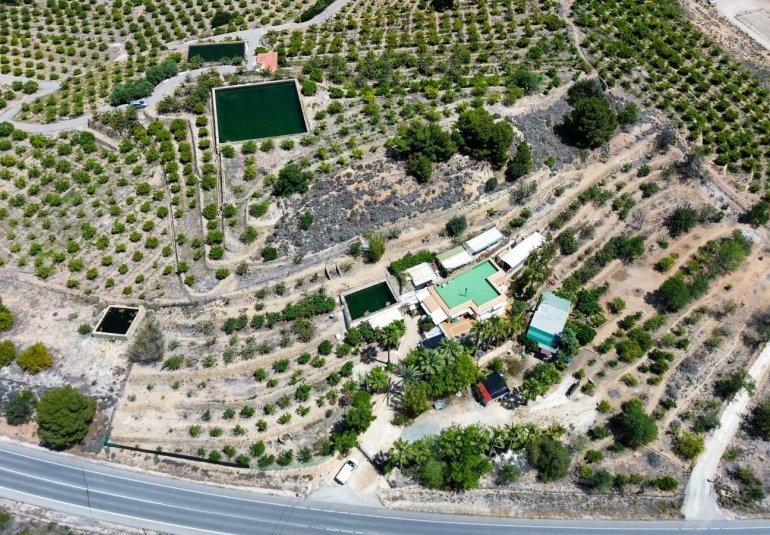 Resale - Villa -
La Nucía - La nucia