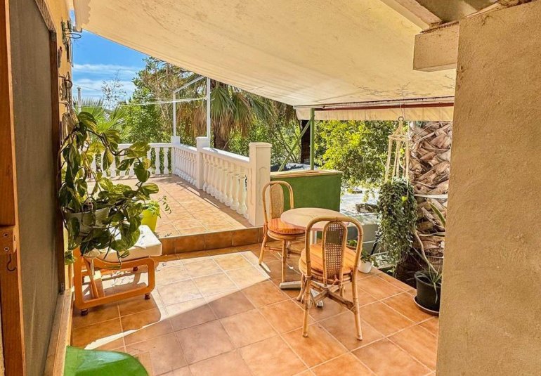 Resale - Villa -
La Nucía - La nucia