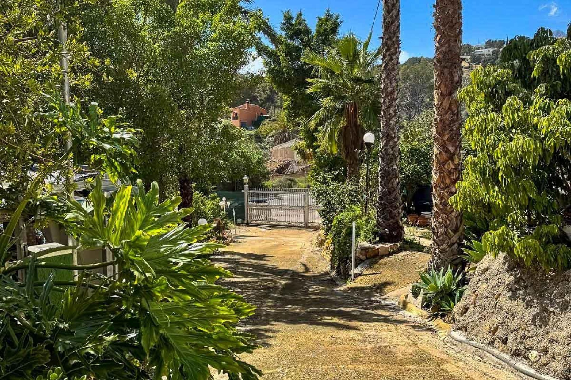 Resale - Villa -
La Nucía - La nucia