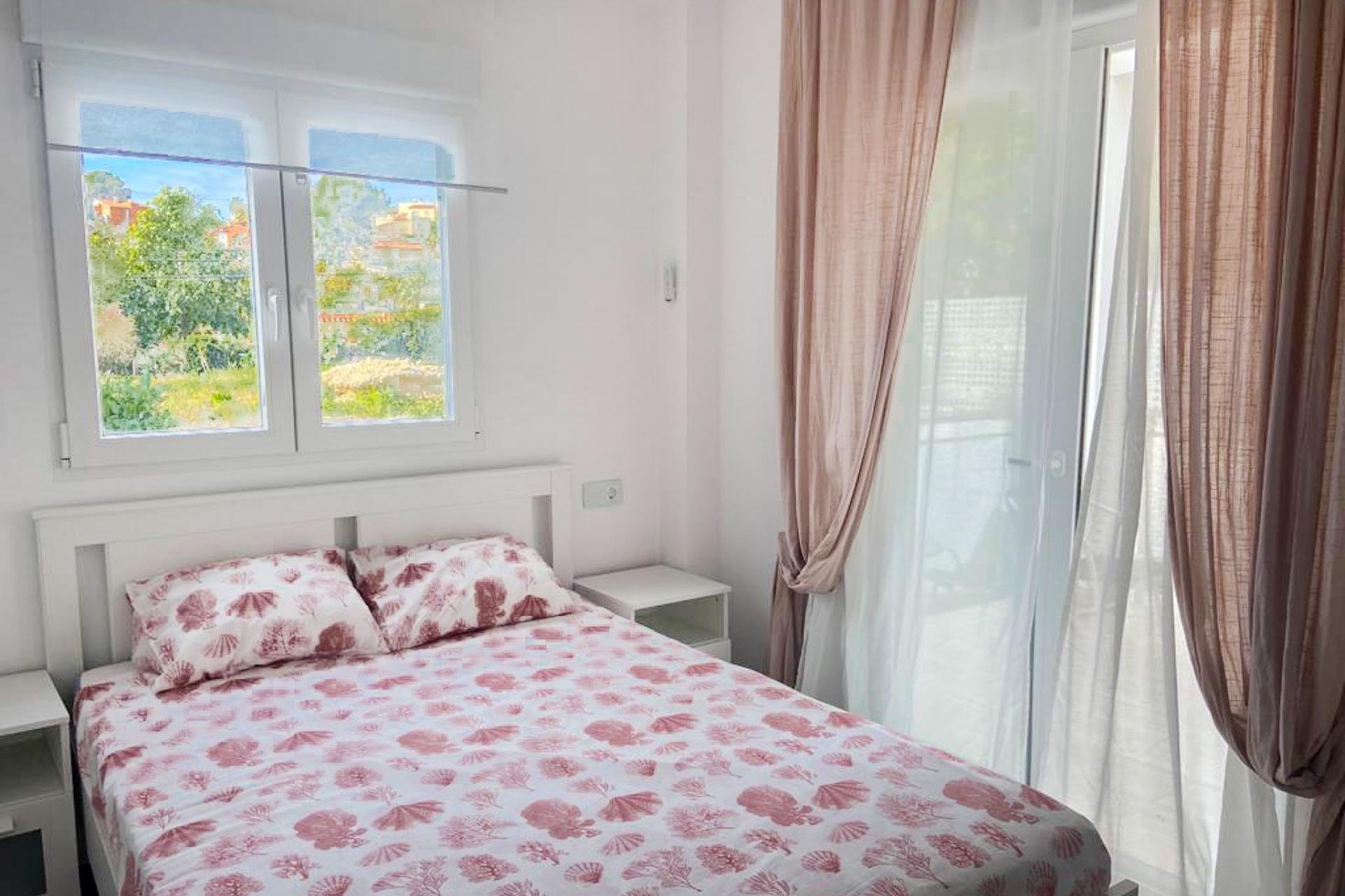 Resale - Villa -
La Nucía - La nucia