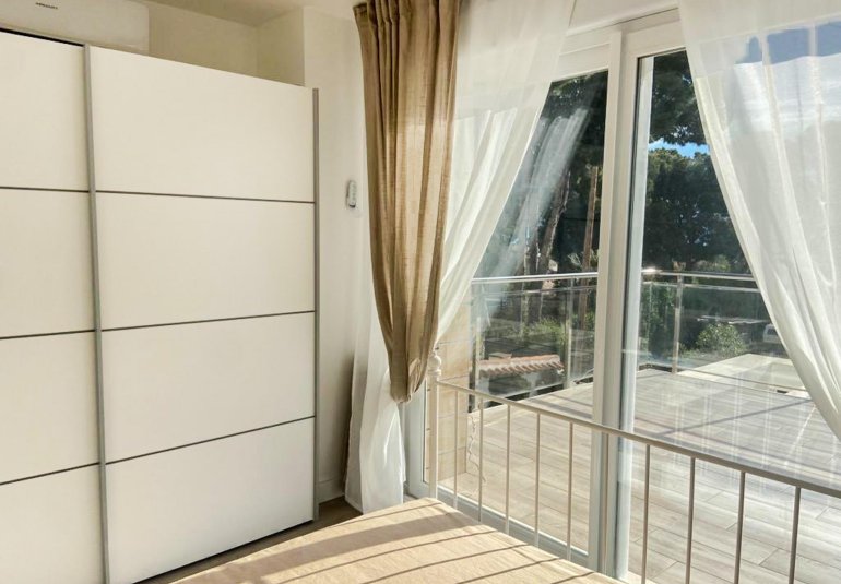 Resale - Villa -
La Nucía - La nucia