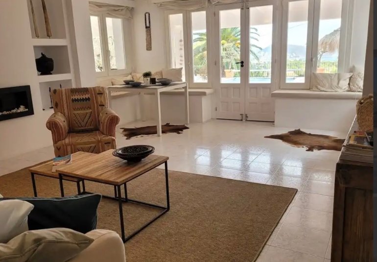 Resale - Villa -
Moraira - Benimeit