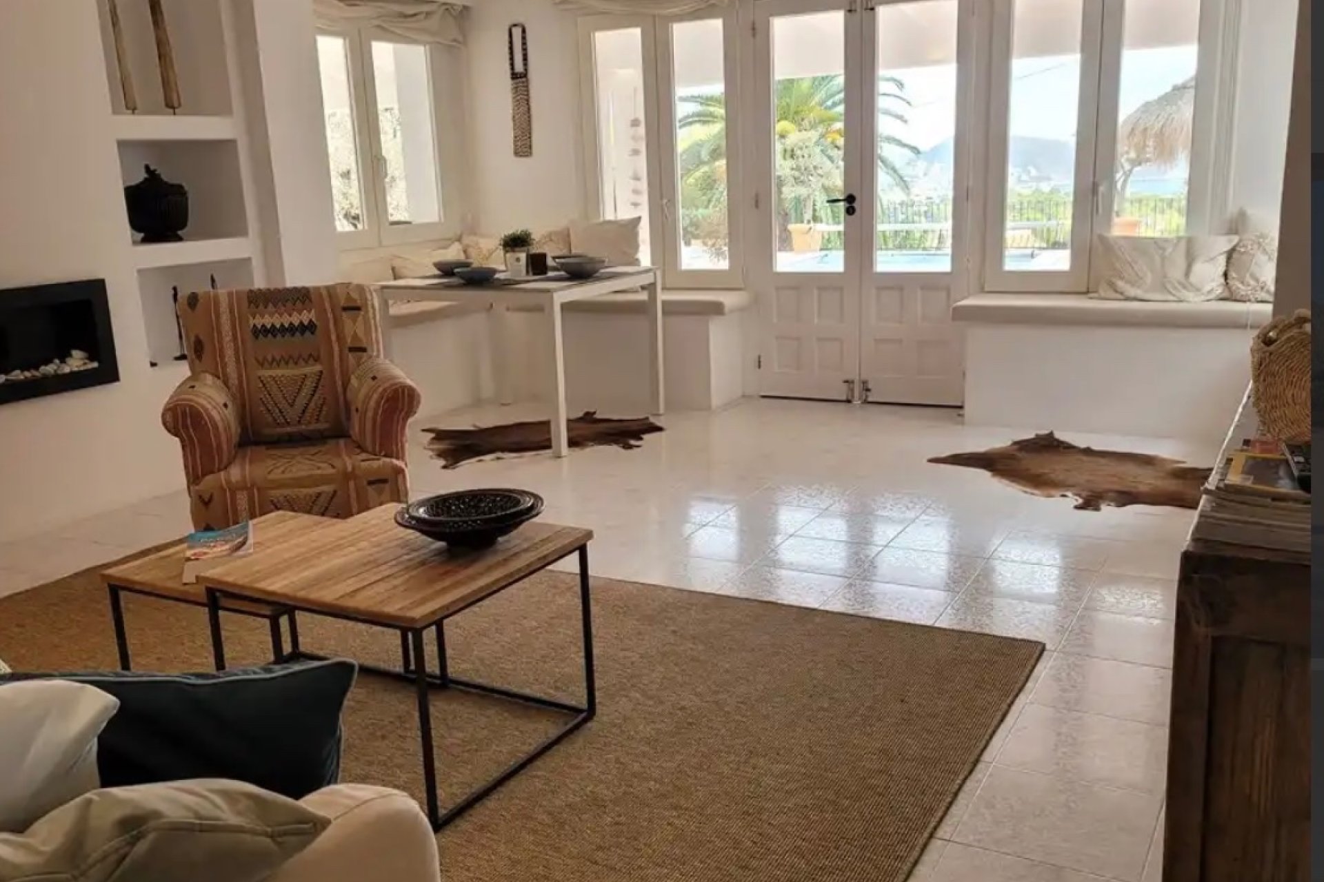Resale - Villa -
Moraira - Benimeit