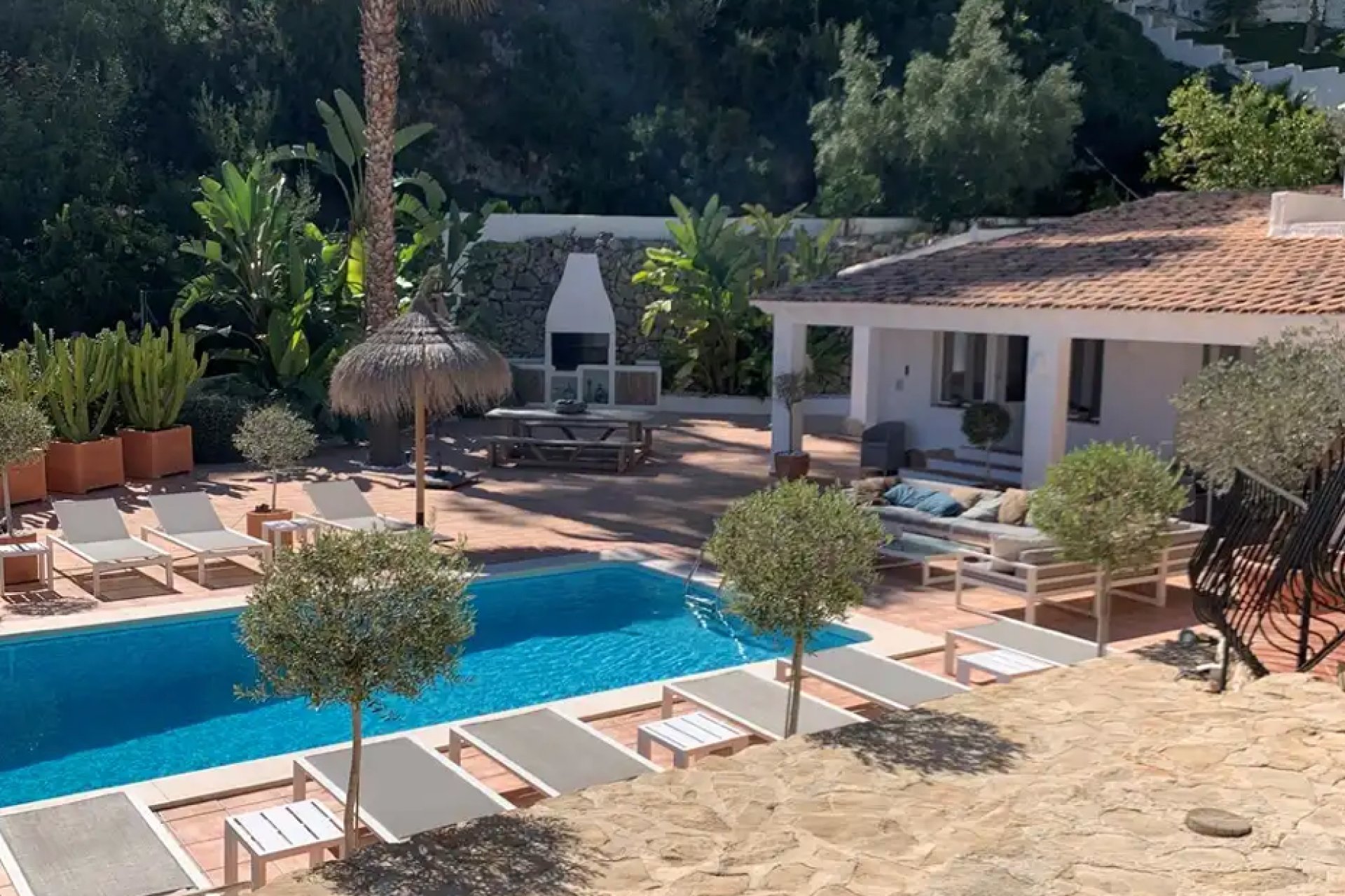 Resale - Villa -
Moraira - Benimeit