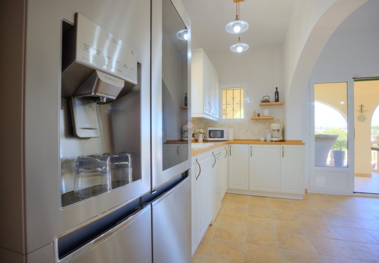 Resale - Villa -
Moraira - La Sabatera