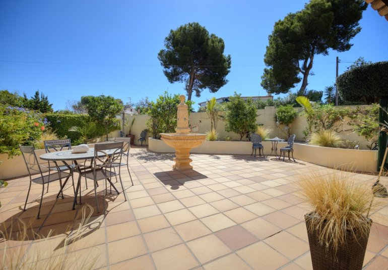 Resale - Villa -
Moraira - La Sabatera