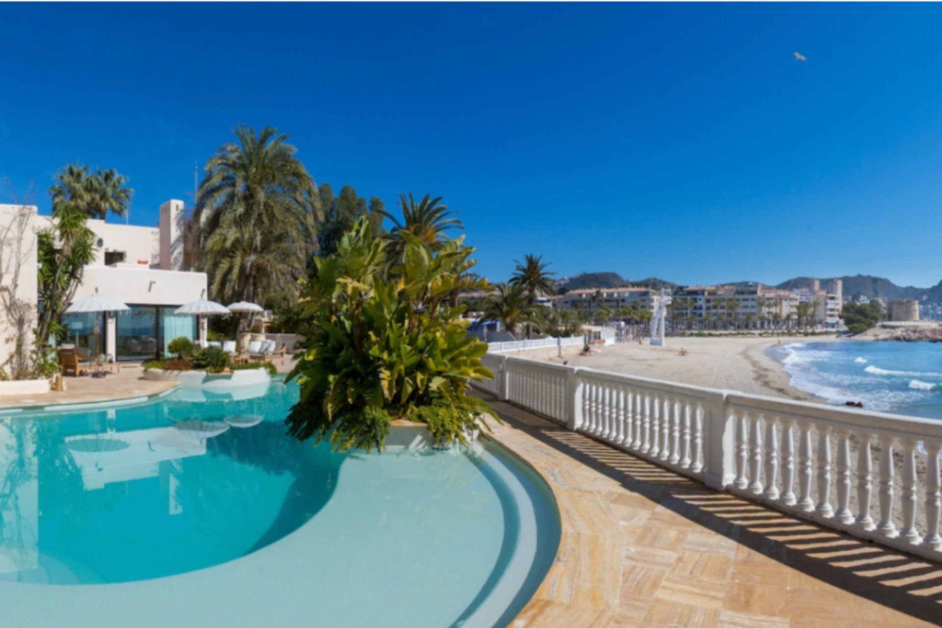 Resale - Villa -
Moraira - La Sabatera