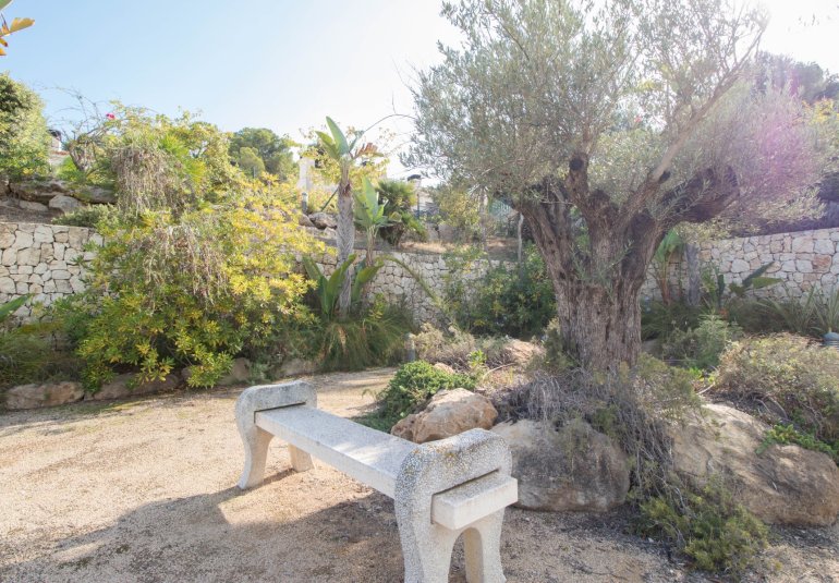 Resale - Villa -
Moraira - Sabatera