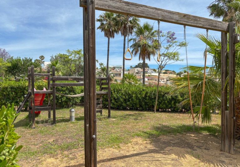 Resale - Villa -
Moraira - Sabatera