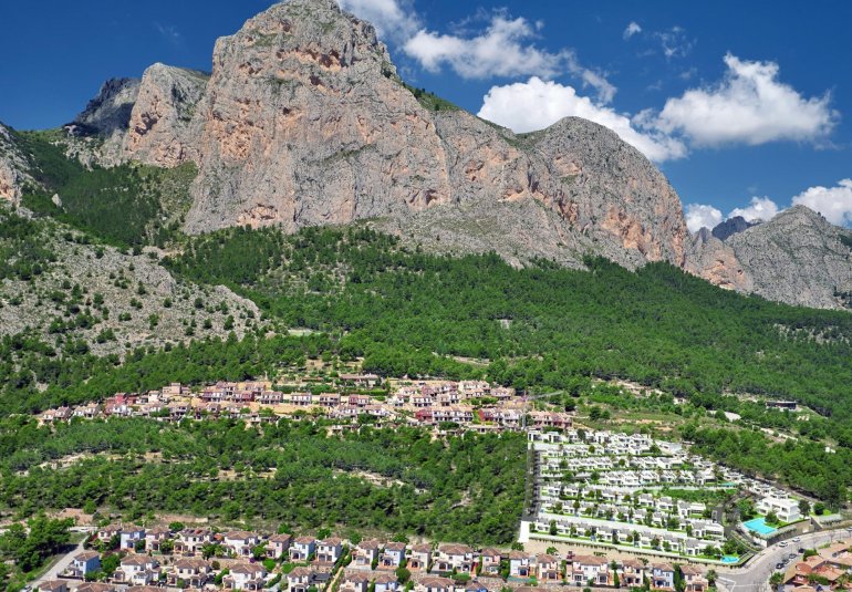 Resale - Villa -
Polop