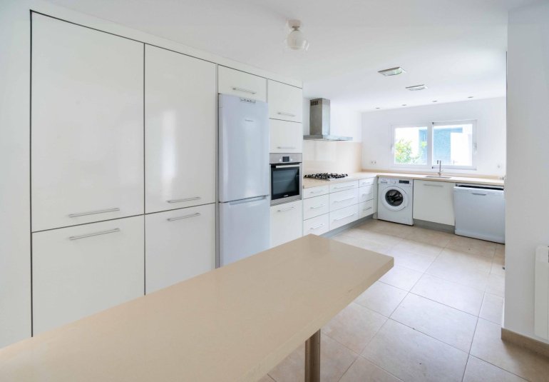 Resale - Villa / Semi semi-detached -
Alfaz del Pi - Albir