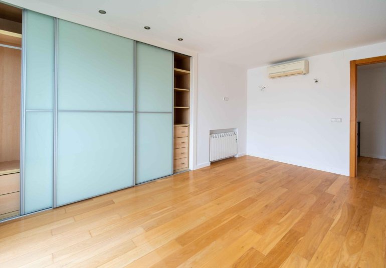 Resale - Villa / Semi semi-detached -
Alfaz del Pi - Albir