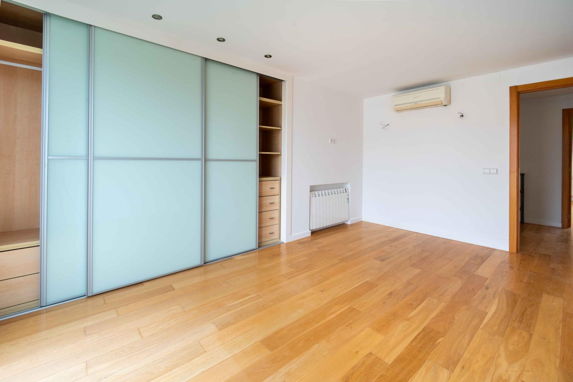 Resale - Villa / Semi semi-detached -
Alfaz del Pi - Albir