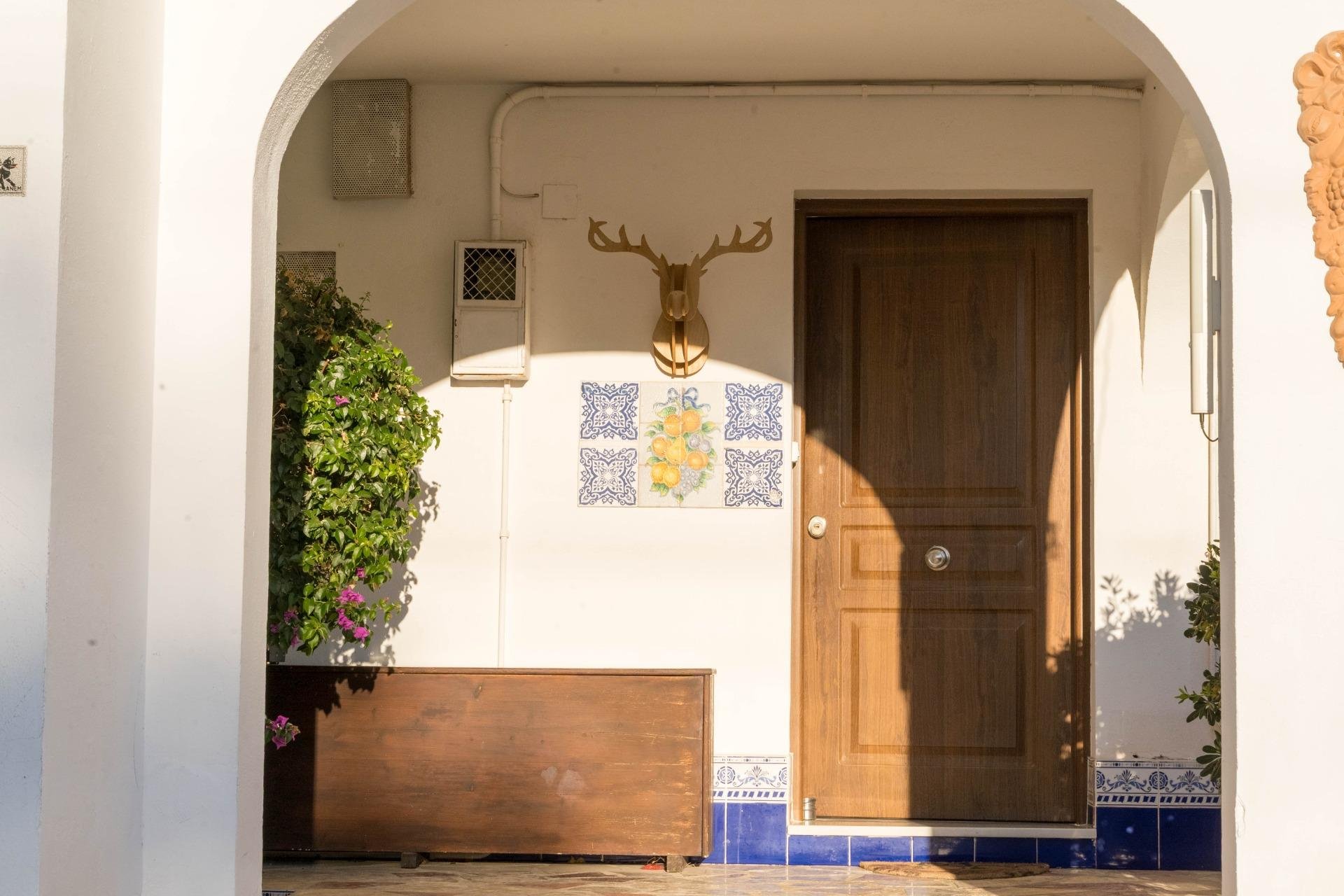 Resale - Villa / Semi semi-detached -
Alfaz del Pi - Albir