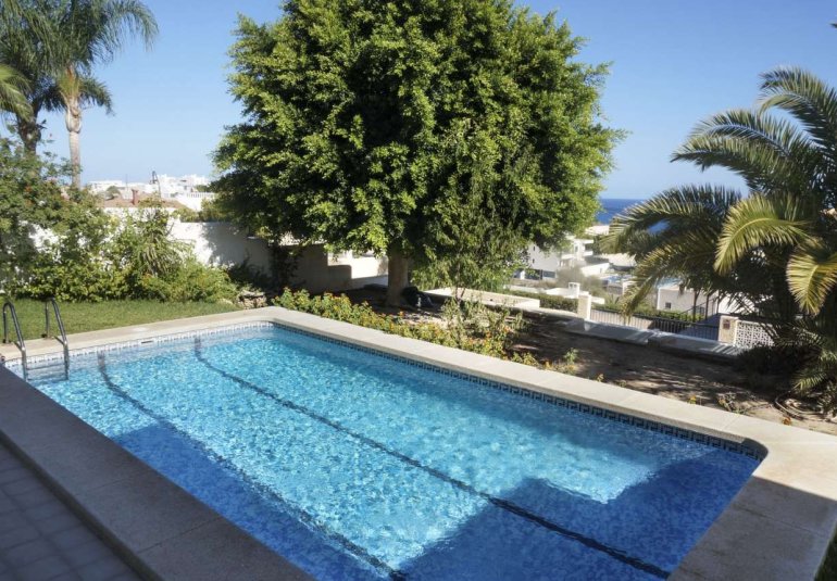 Resale - Villa -
Villajoyosa