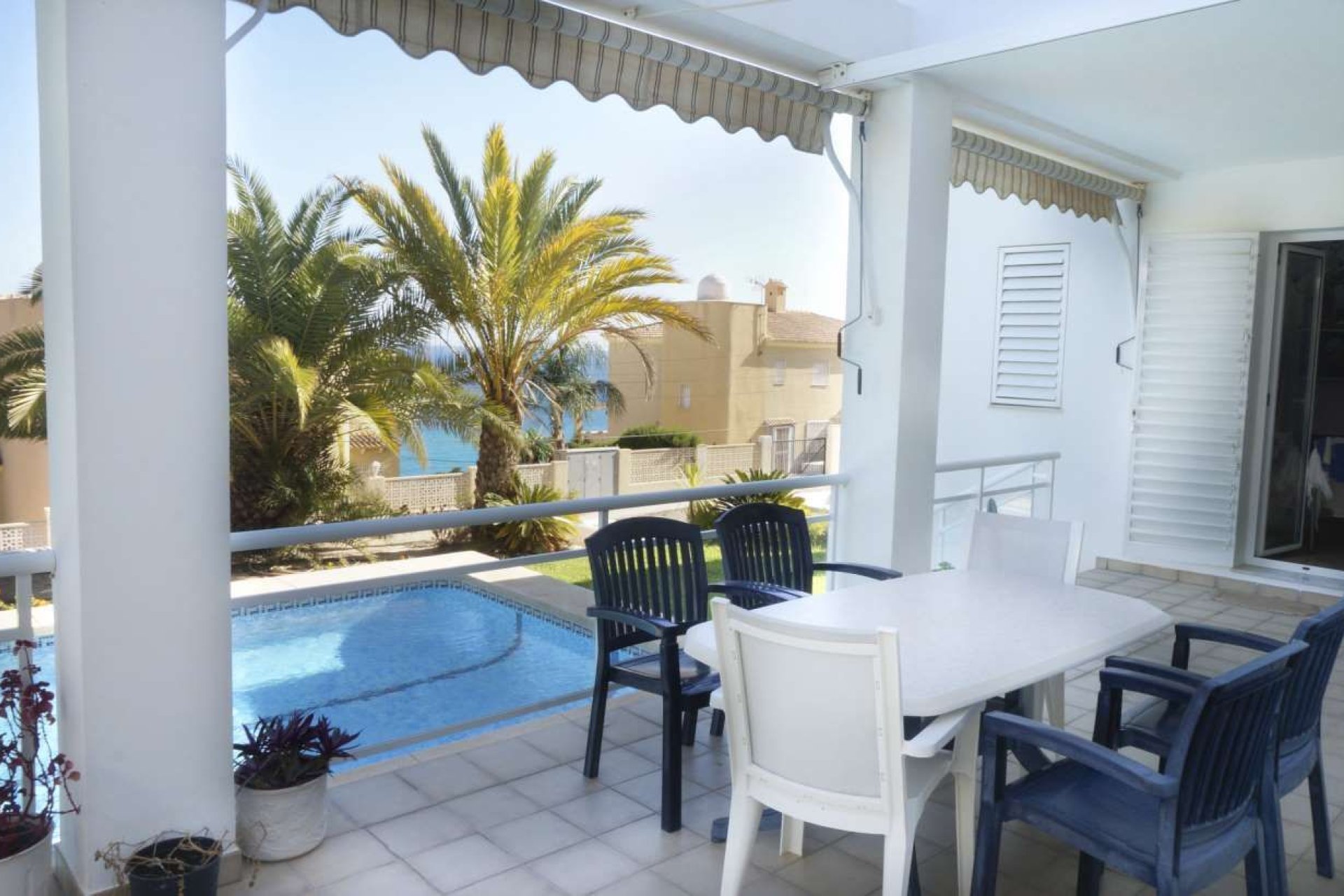 Resale - Villa -
Villajoyosa