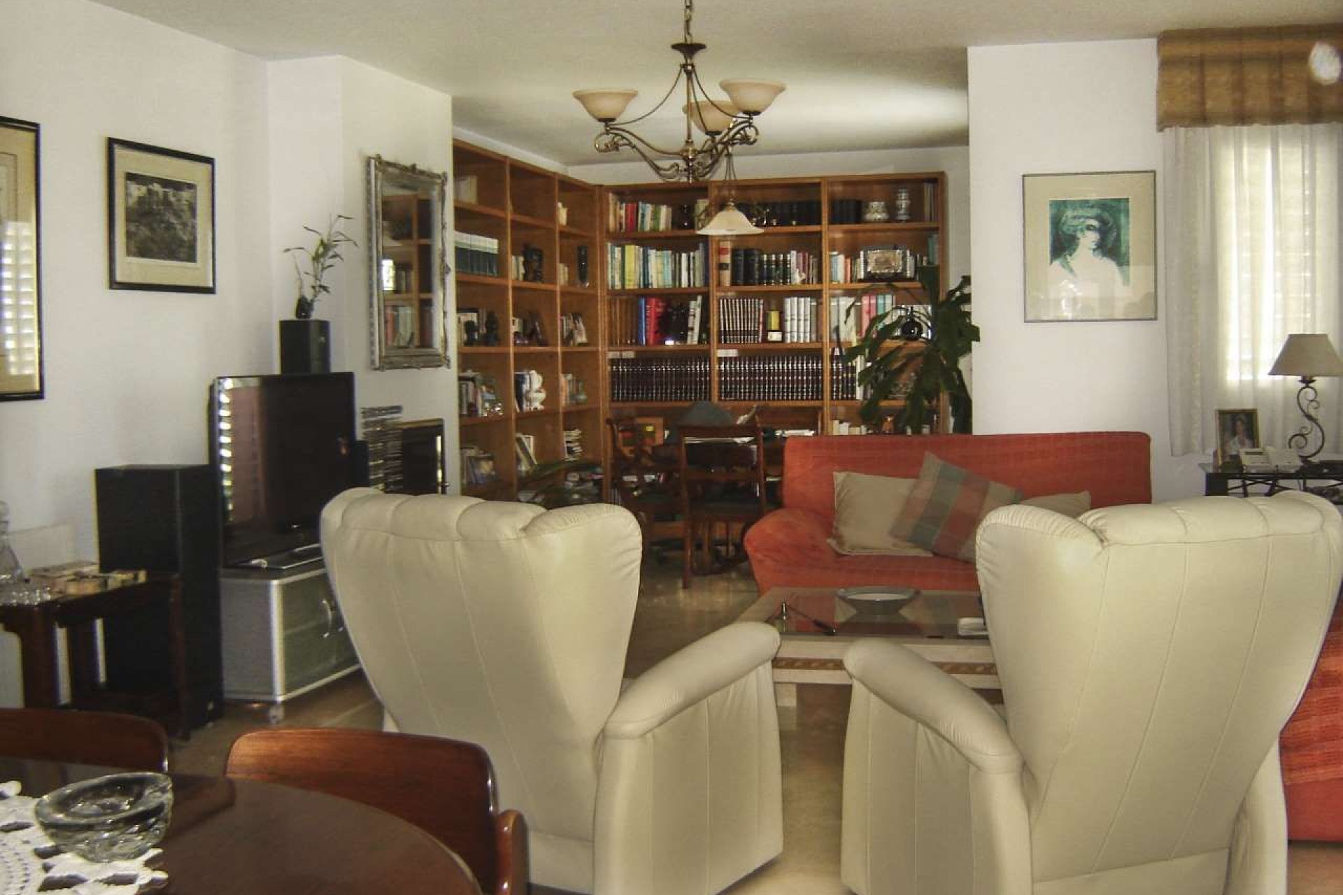 Resale - Villa -
Villajoyosa