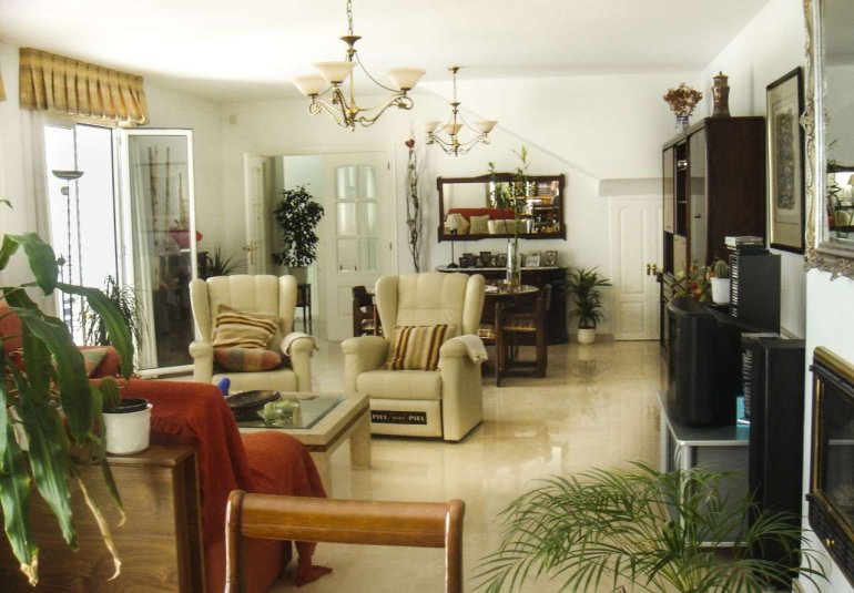 Resale - Villa -
Villajoyosa