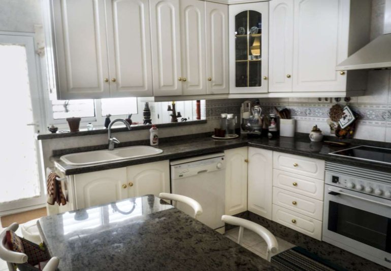 Resale - Villa -
Villajoyosa