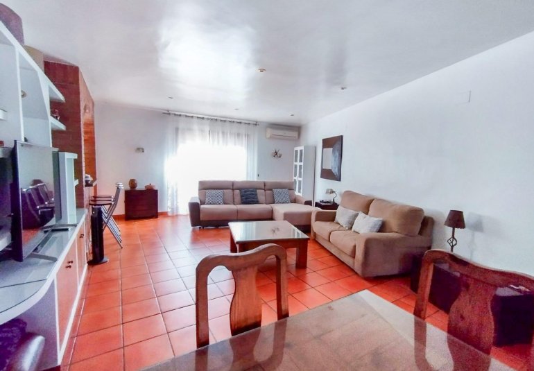Resale - Village house -
Alfaz del Pi