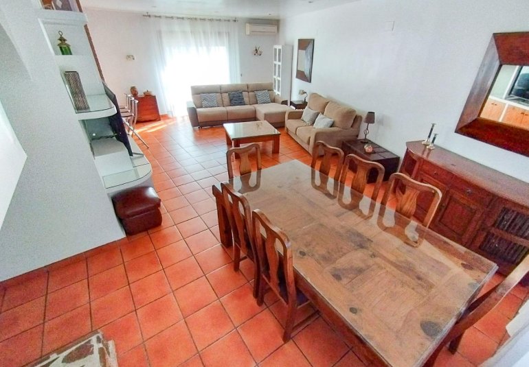 Resale - Village house -
Alfaz del Pi
