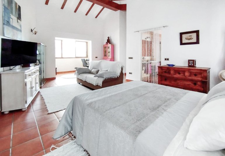 Resale - Village house -
Alfaz del Pi