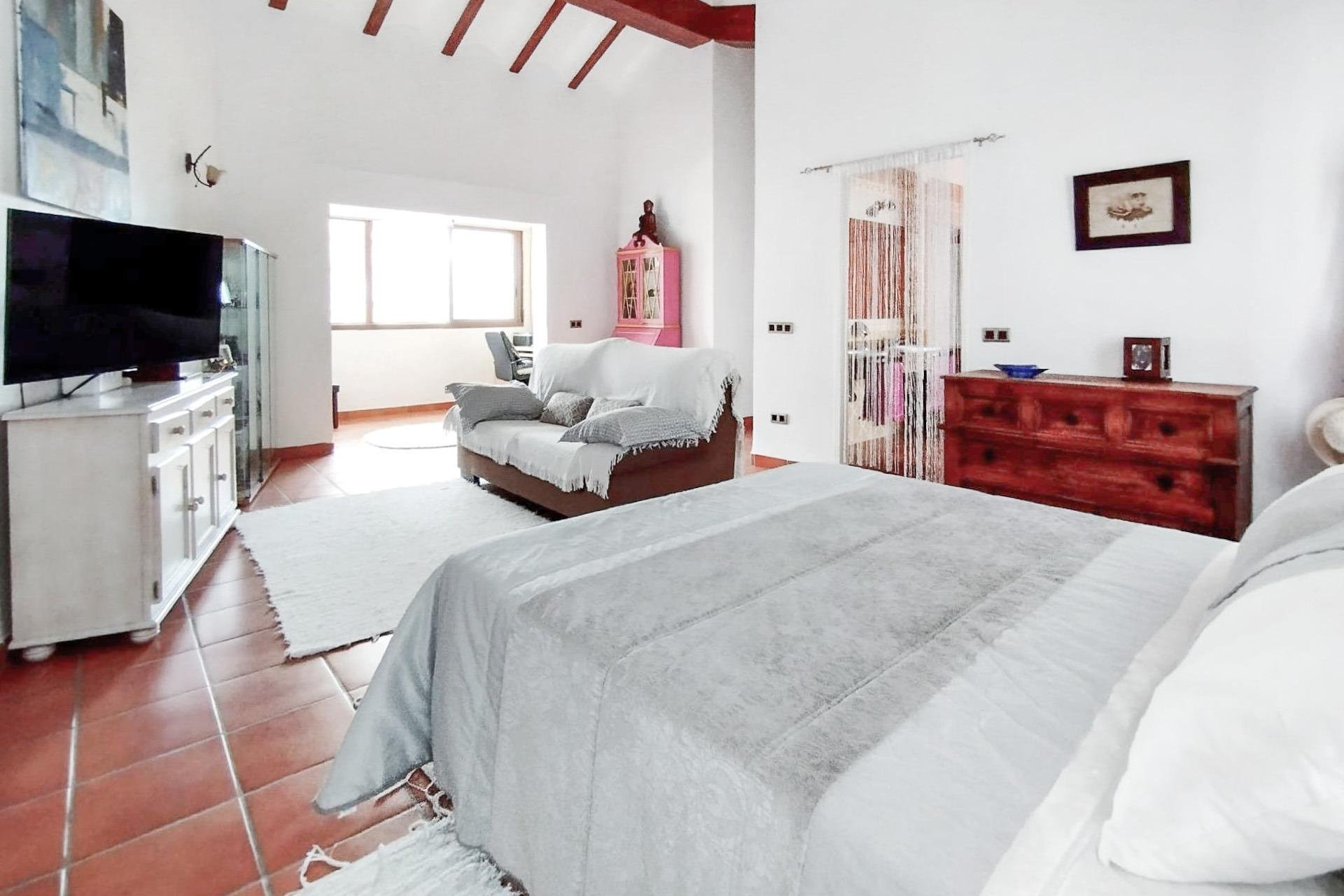 Resale - Village house -
Alfaz del Pi