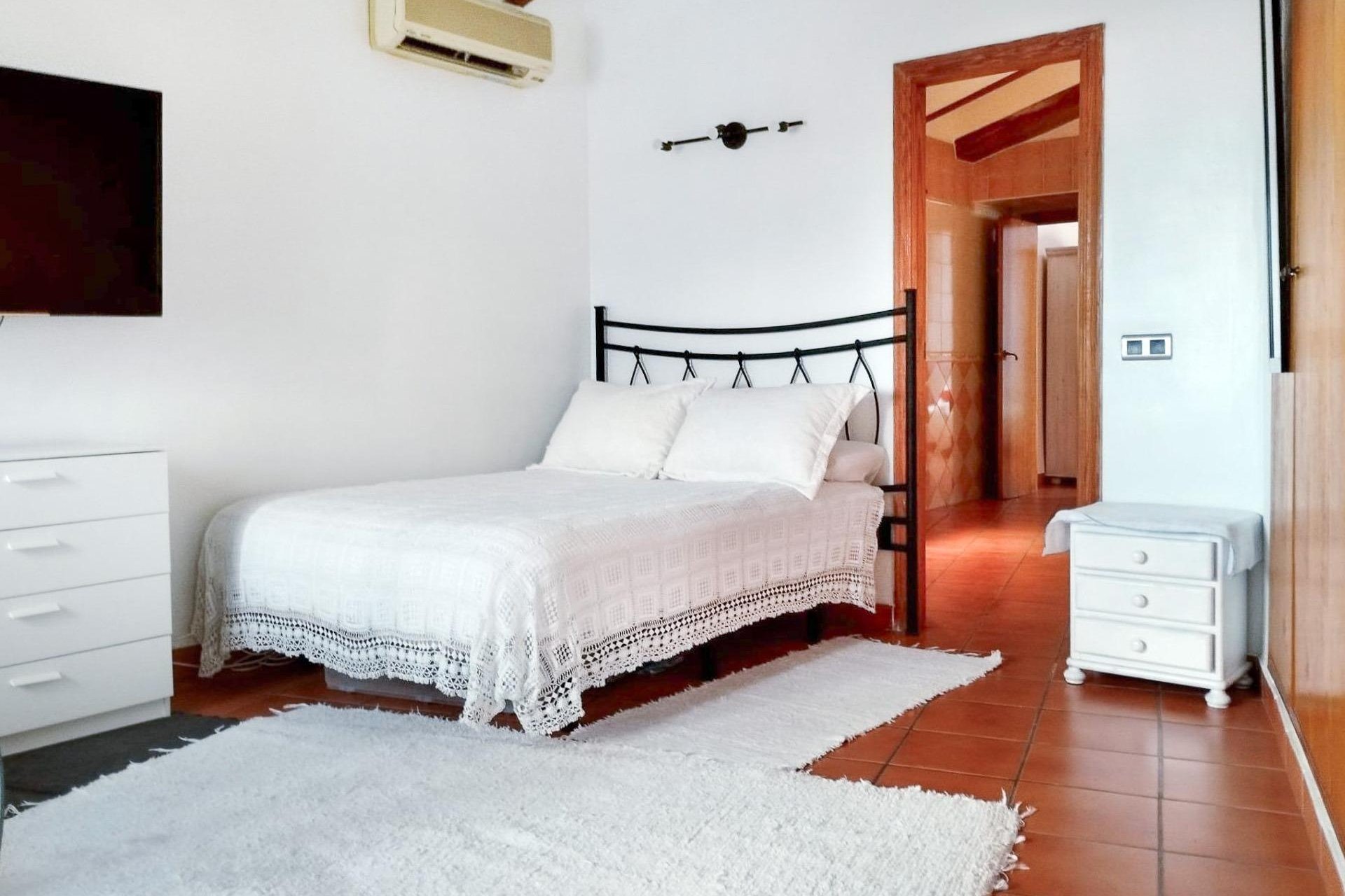 Resale - Village house -
Alfaz del Pi