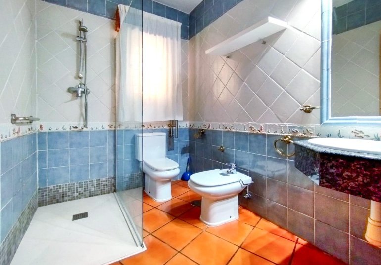 Resale - Village house -
Alfaz del Pi