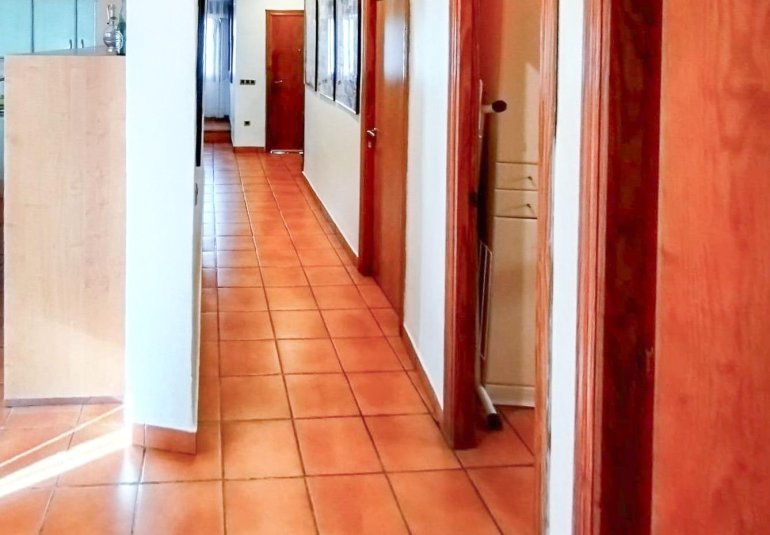 Resale - Village house -
Alfaz del Pi