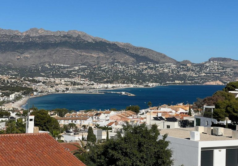 Reventa - Adosado -
Alfaz del Pi - Albir