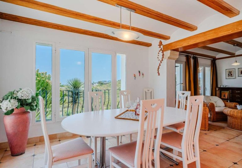 Reventa - Adosado -
Jávea