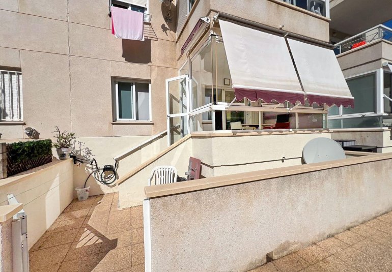 Reventa - Apartamento / piso -
Alfaz del Pi - Albir