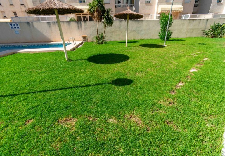 Reventa - Apartamento / piso -
Alfaz del Pi - Albir