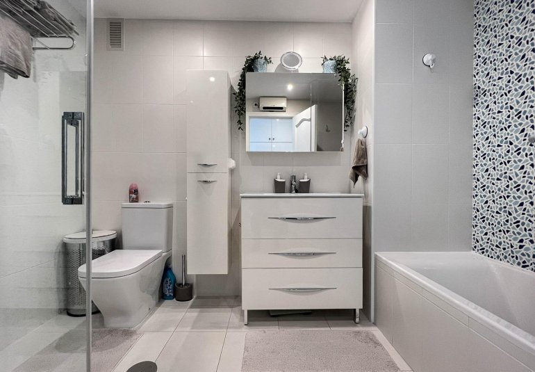 Reventa - Apartamento / piso -
Alfaz del Pi - Albir