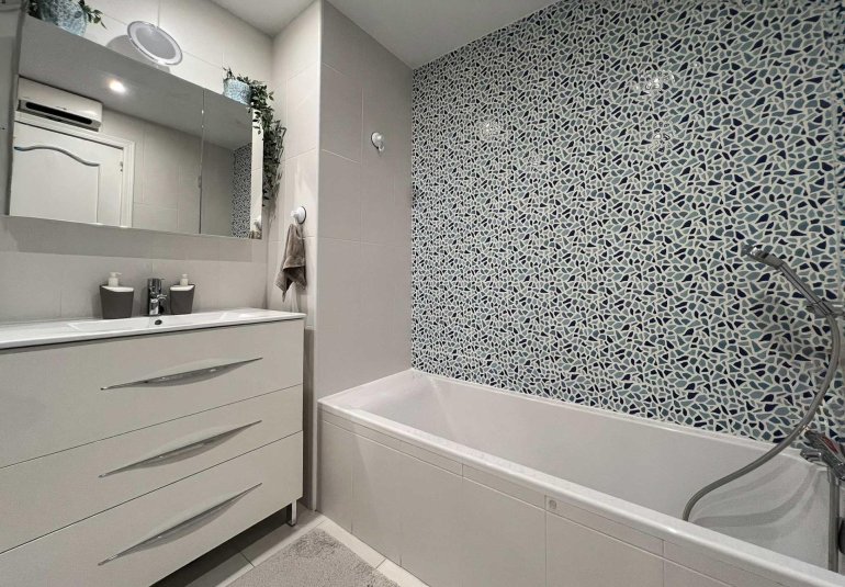 Reventa - Apartamento / piso -
Alfaz del Pi - Albir